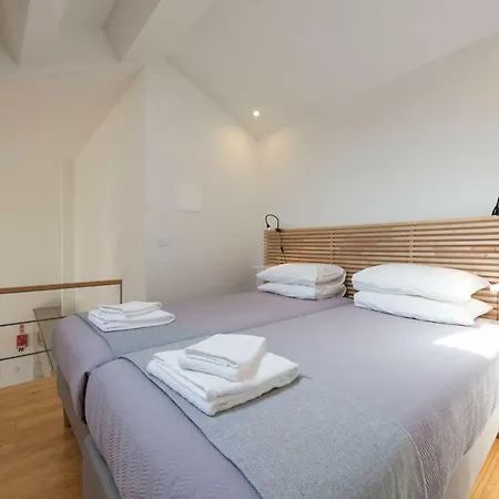 Bom-jardim Trindade Apartamento *